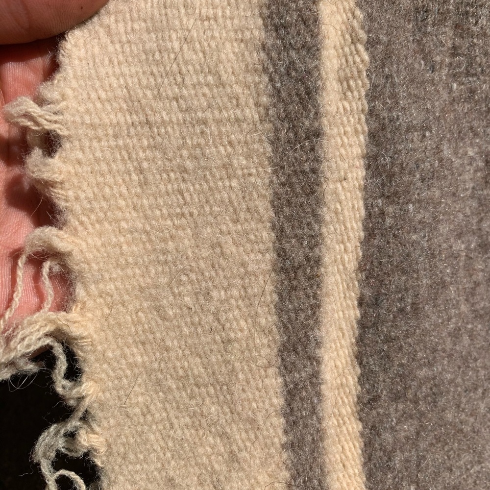 Vintage hand woven Mexican Blanket - Picture 5 of 7